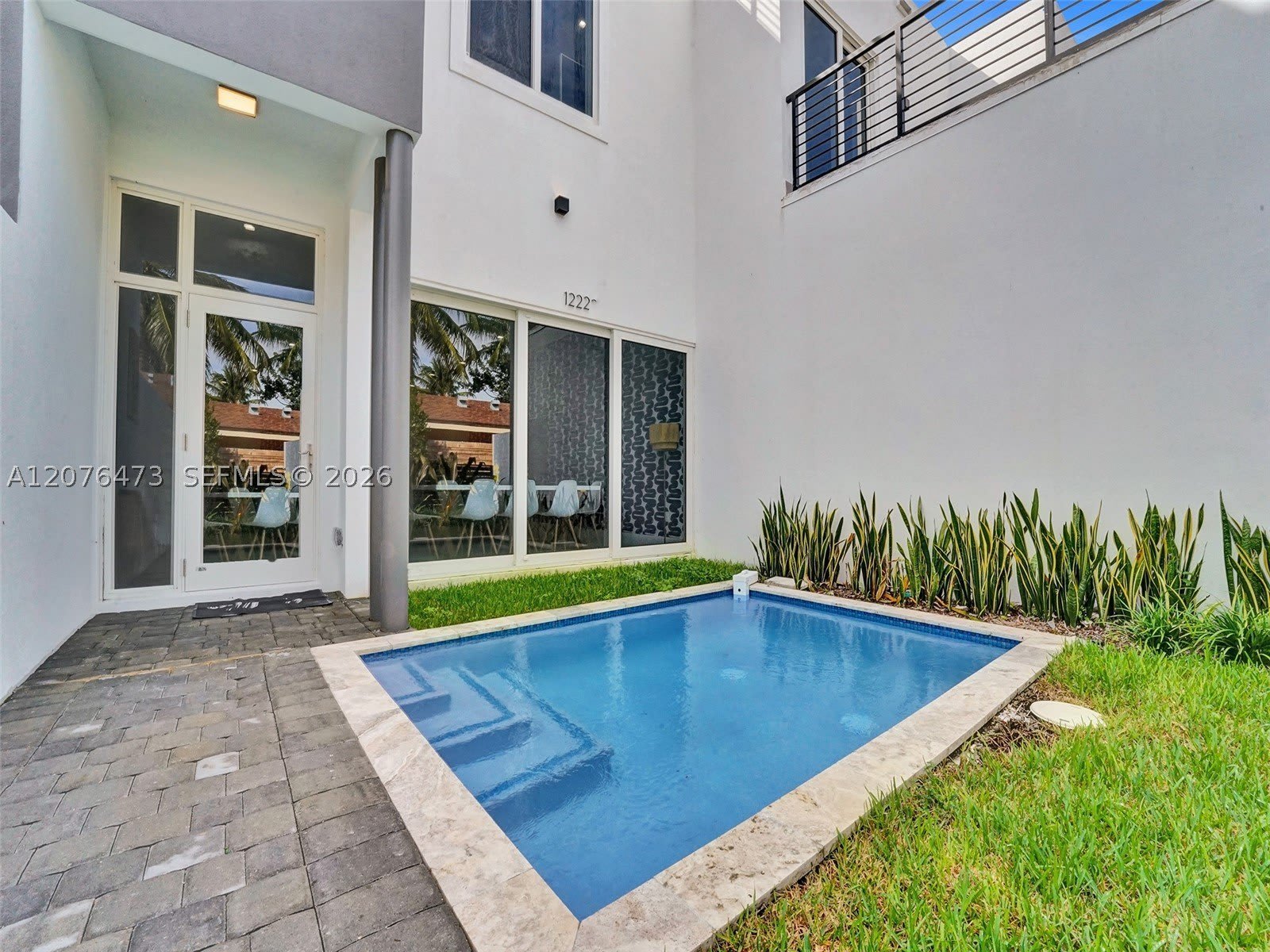 1226 NE 15th Ave – photo 4