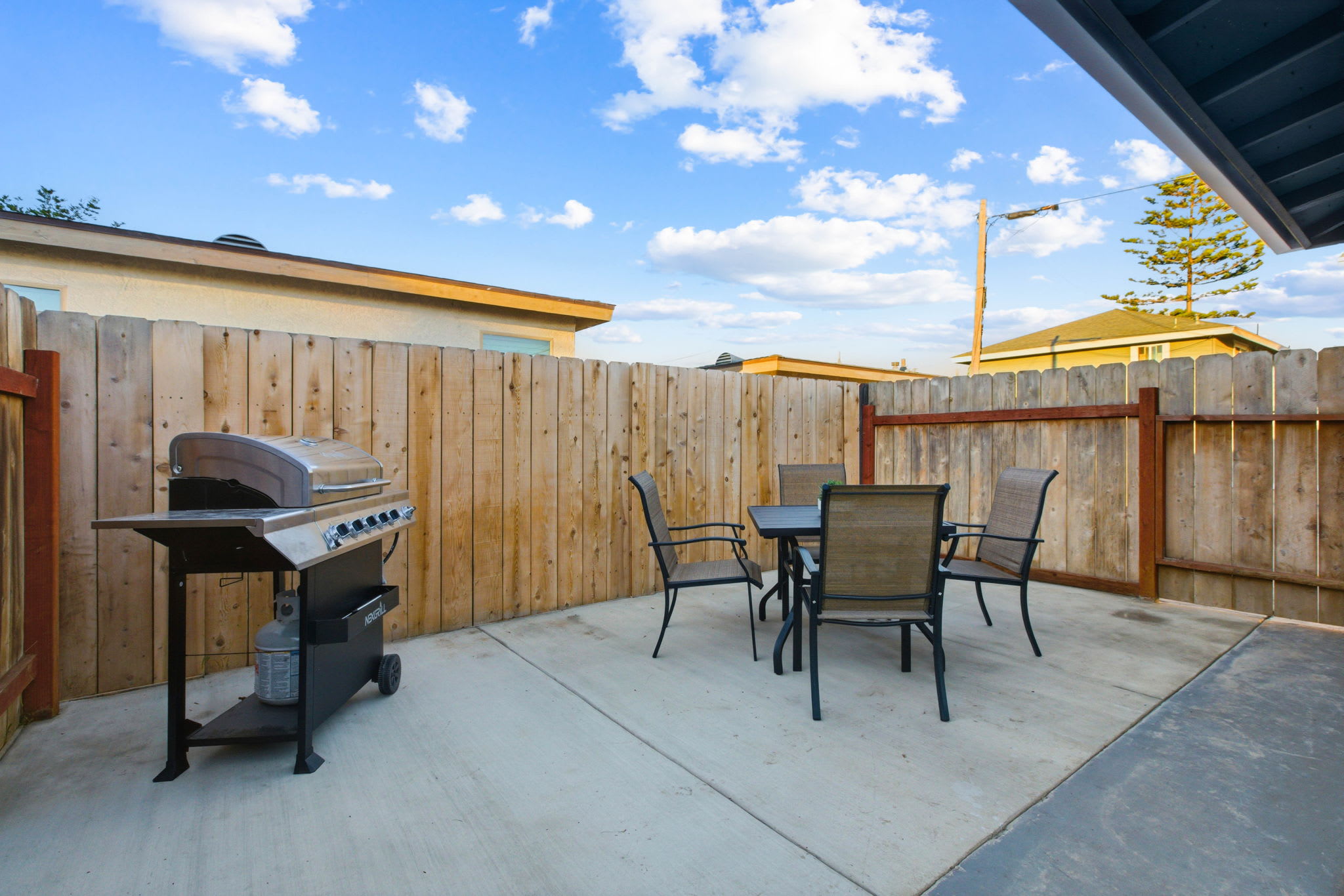 1135 Florida St – photo 3