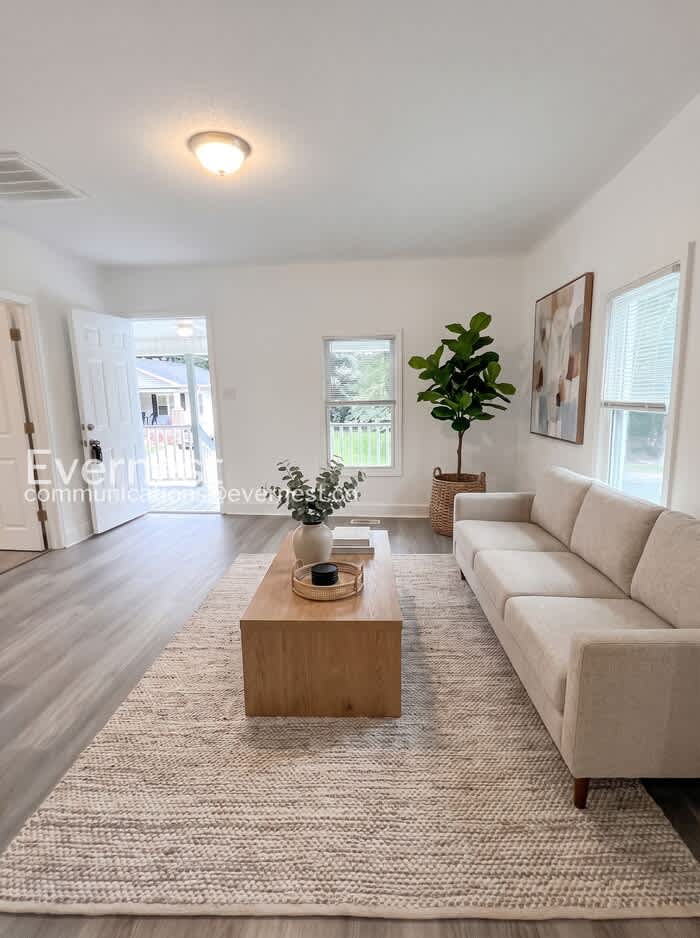 317 West Twenty-Third Street – photo 3