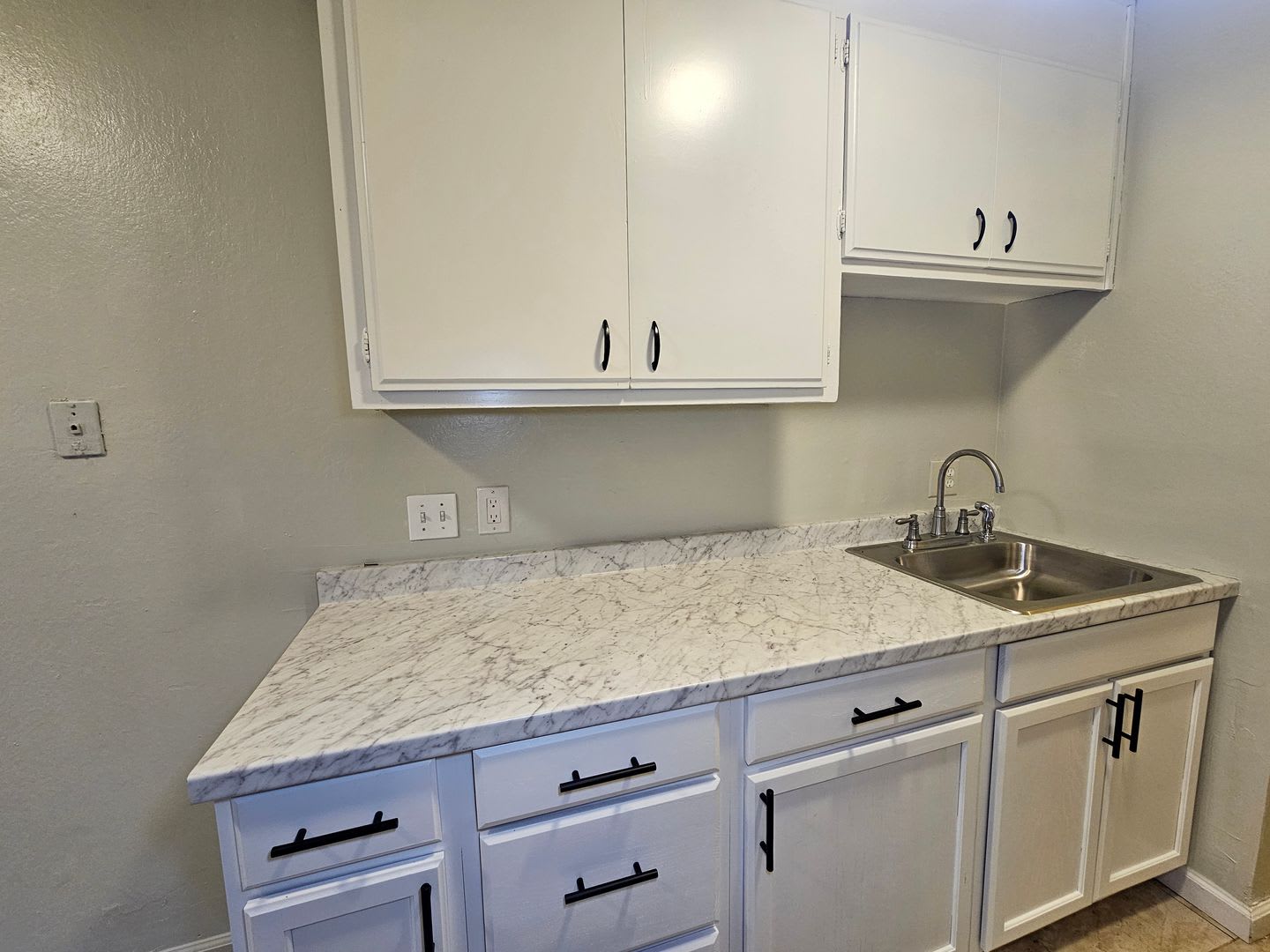 Sunny and Bright 2 Bedroom Townhome in Vallejo CA – photo 3