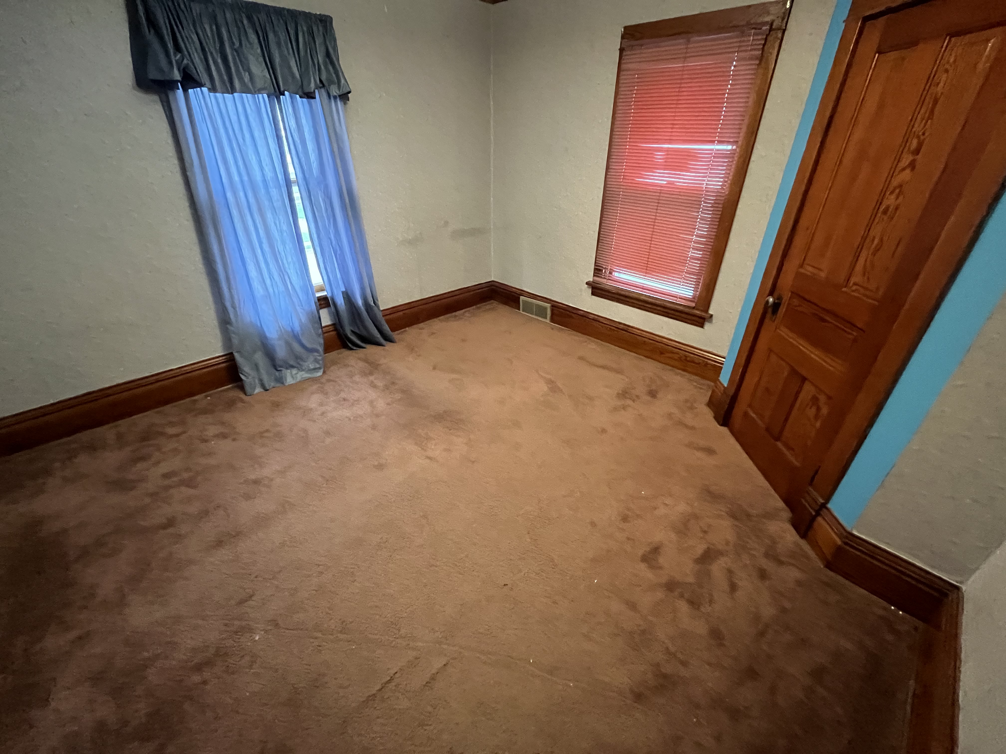 380 South Chestnut Street – photo 5