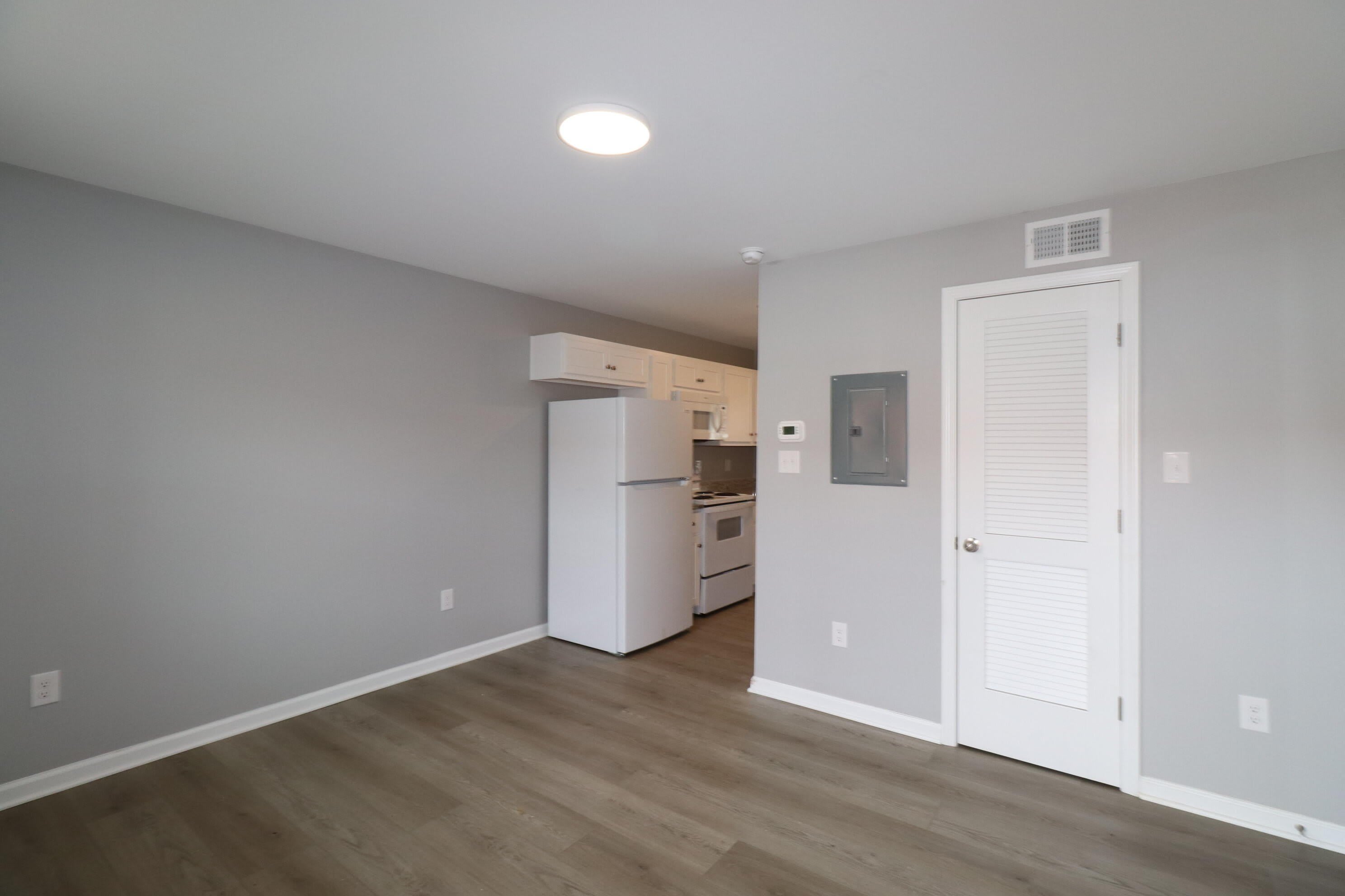 203 S 1st Street – photo 2