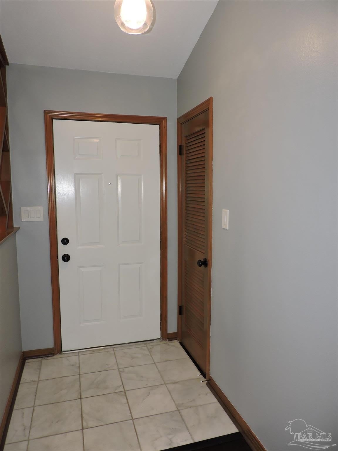 1270 Palisade Rd – photo 3