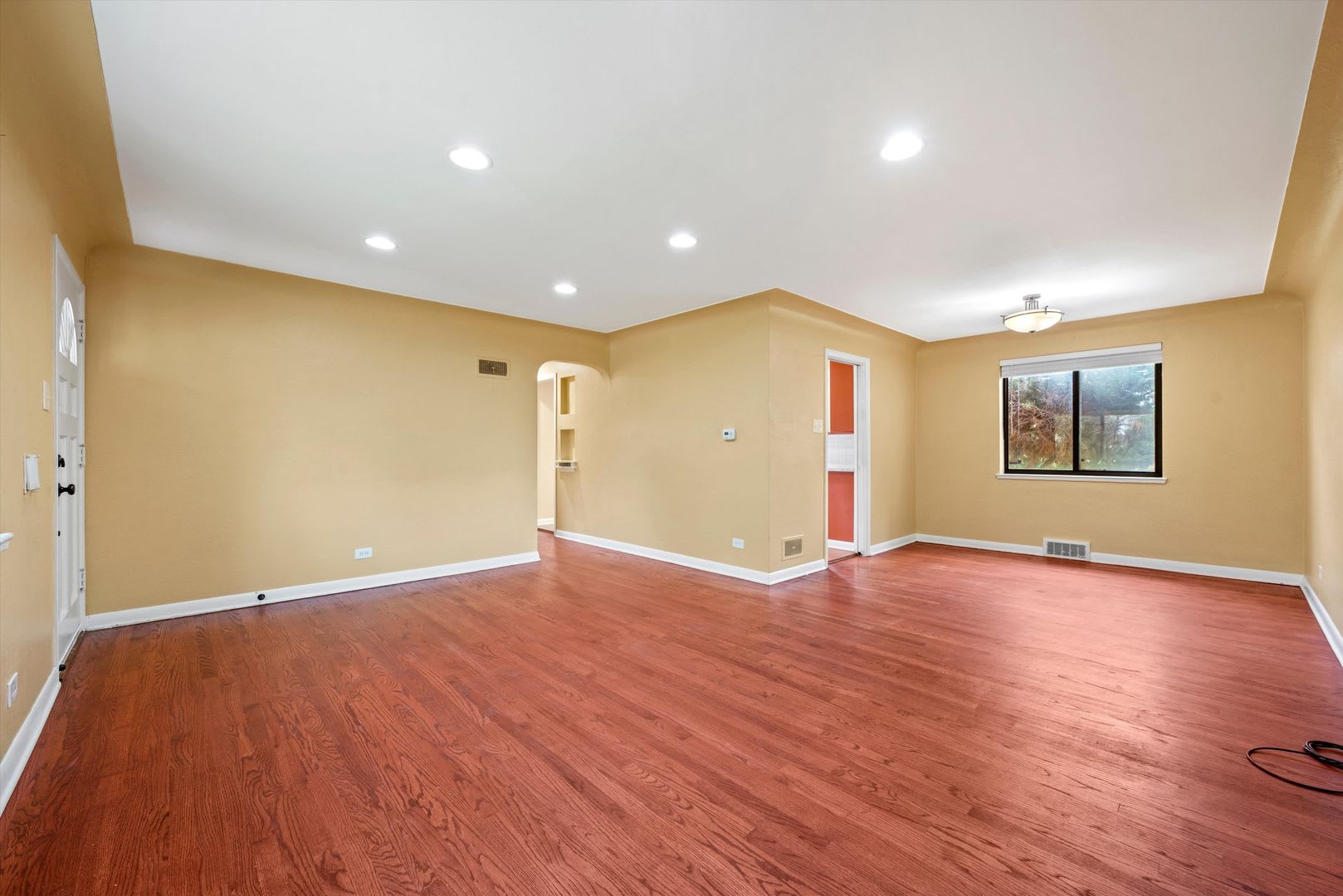 Spacious 4 Bedroom Park Hill Home With Finished Basement 2 Car Garage – photo 5