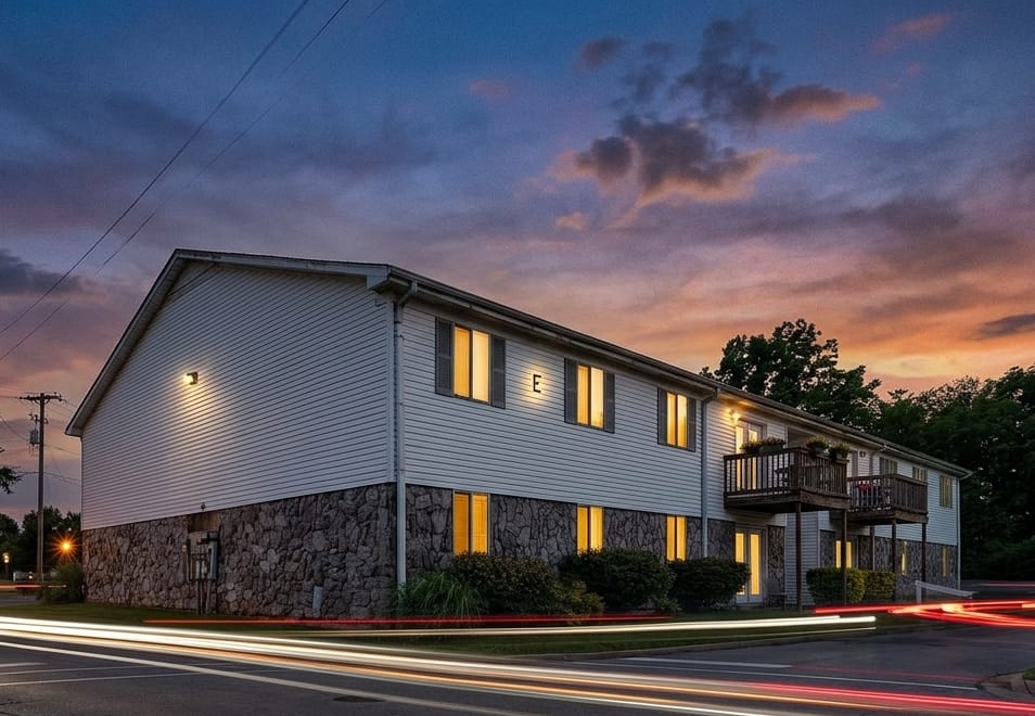 Hillwood Manor Apartments – photo 3