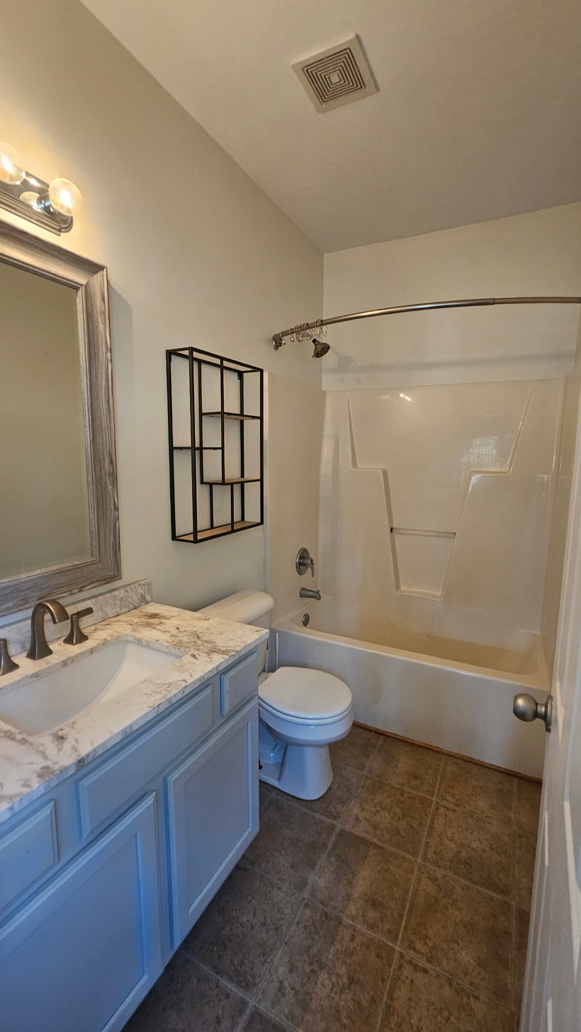 332 Summerville Court – photo 4