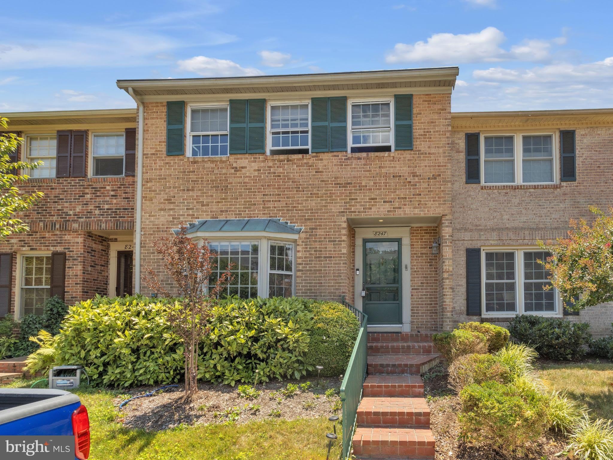 8247 Clifton Farm Court – photo 1
