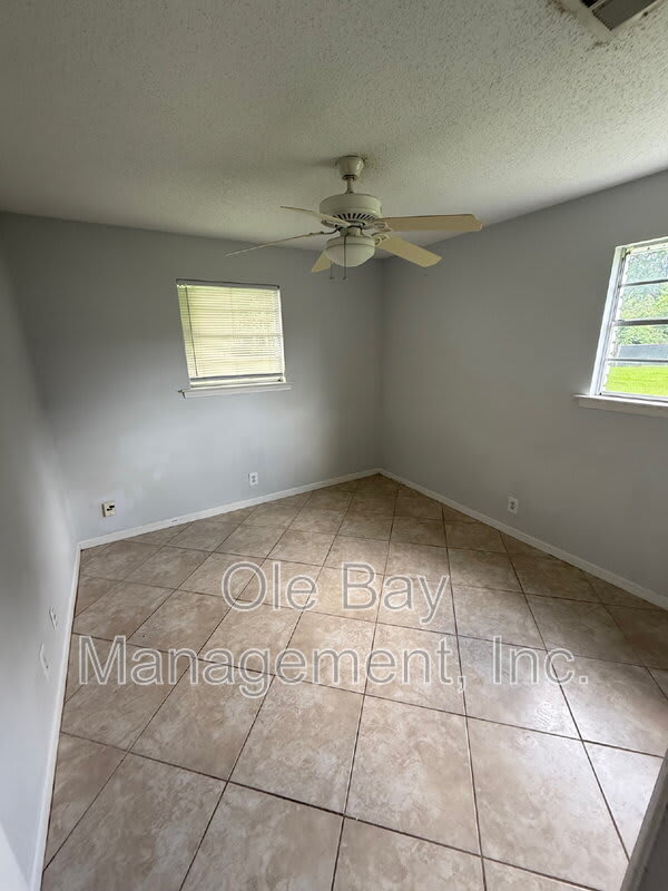 6201 Three Notch Rd – photo 5