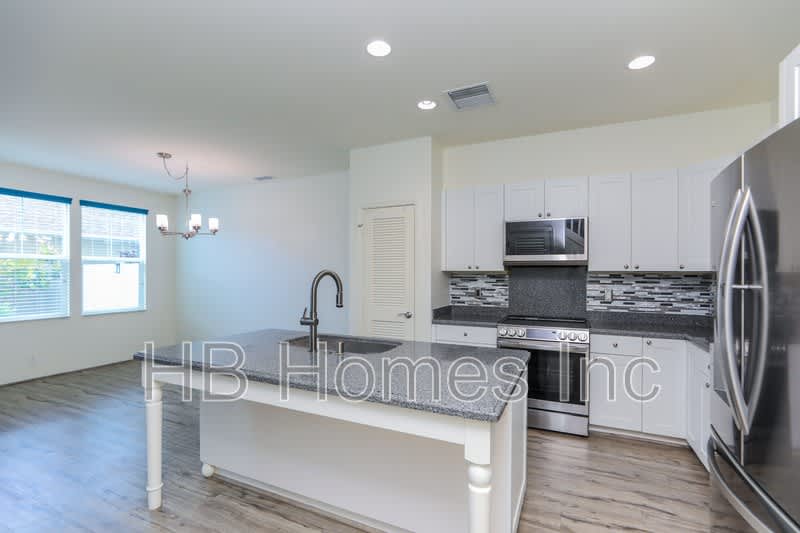 91-2220 Kaiwawalo Street #903 – photo 4