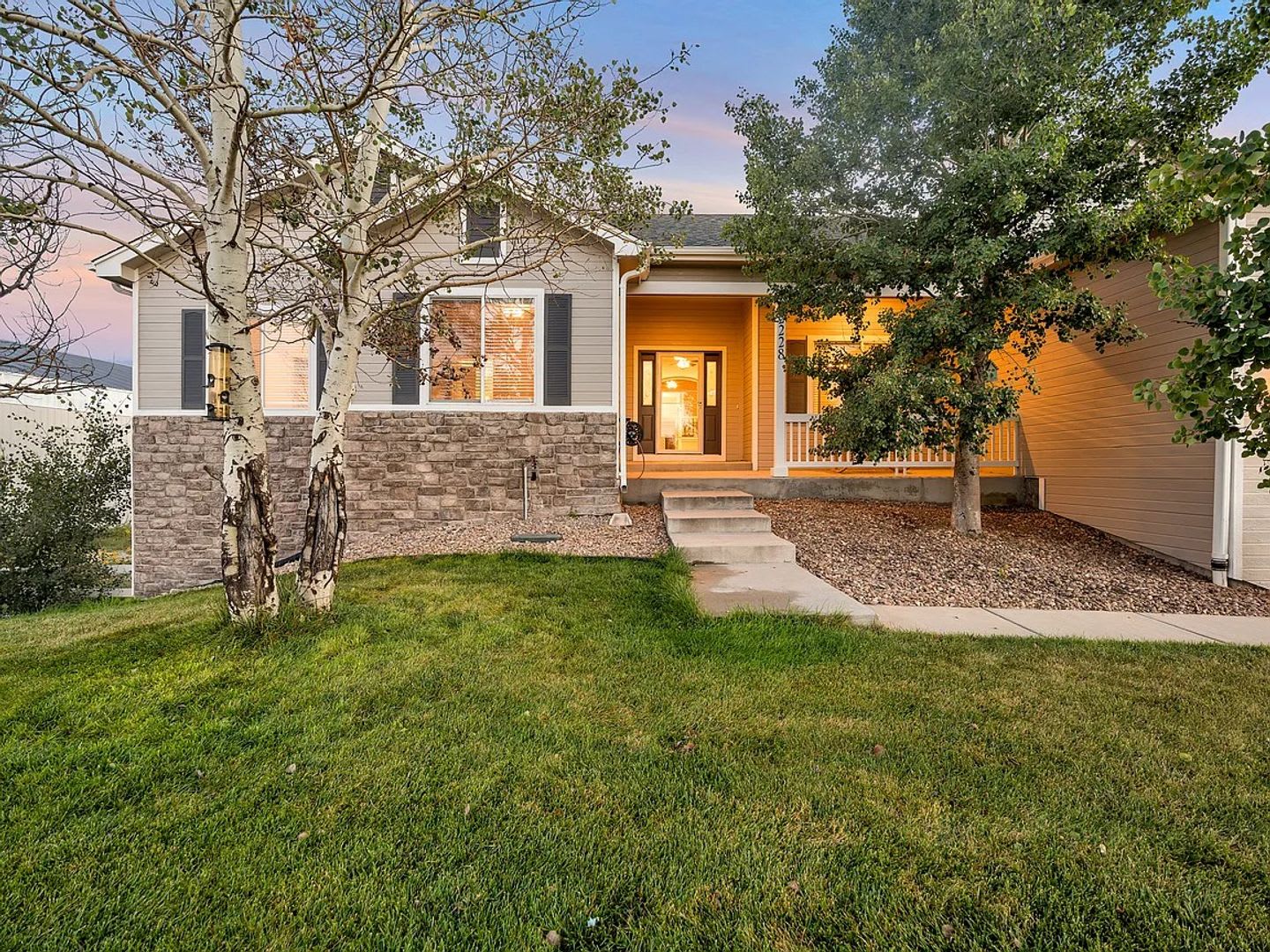 3 Br 3Ba Newly Renovated Single Family Home 3 Car Garage Fully Fenced – photo 3