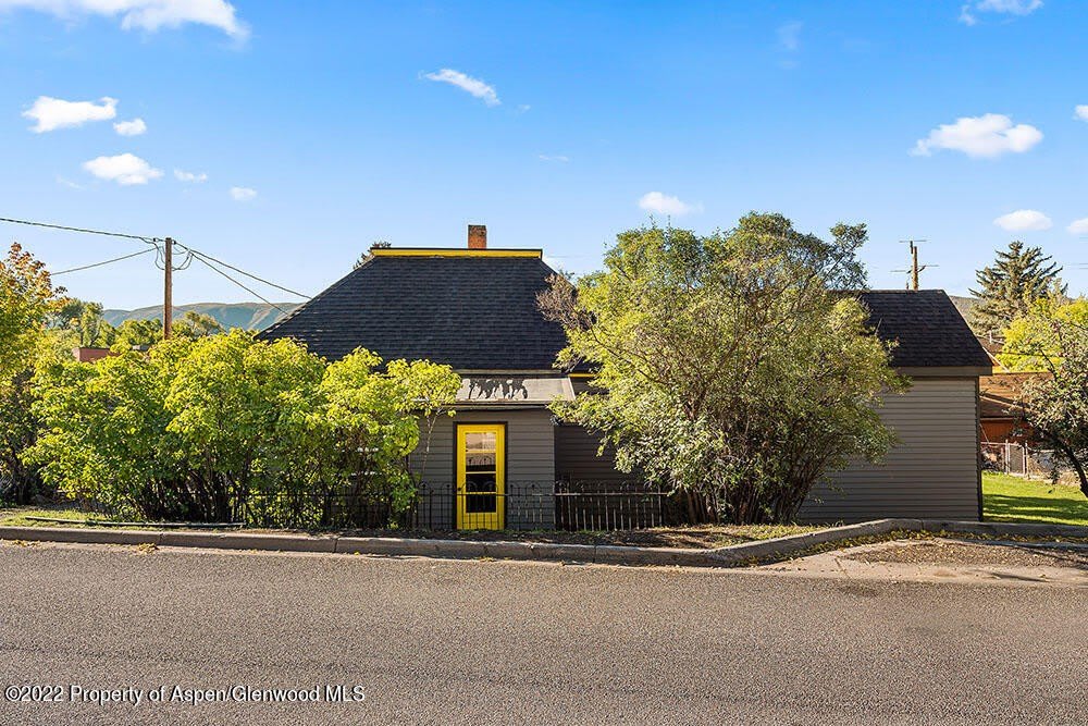235 E Homestead Drive – photo 2