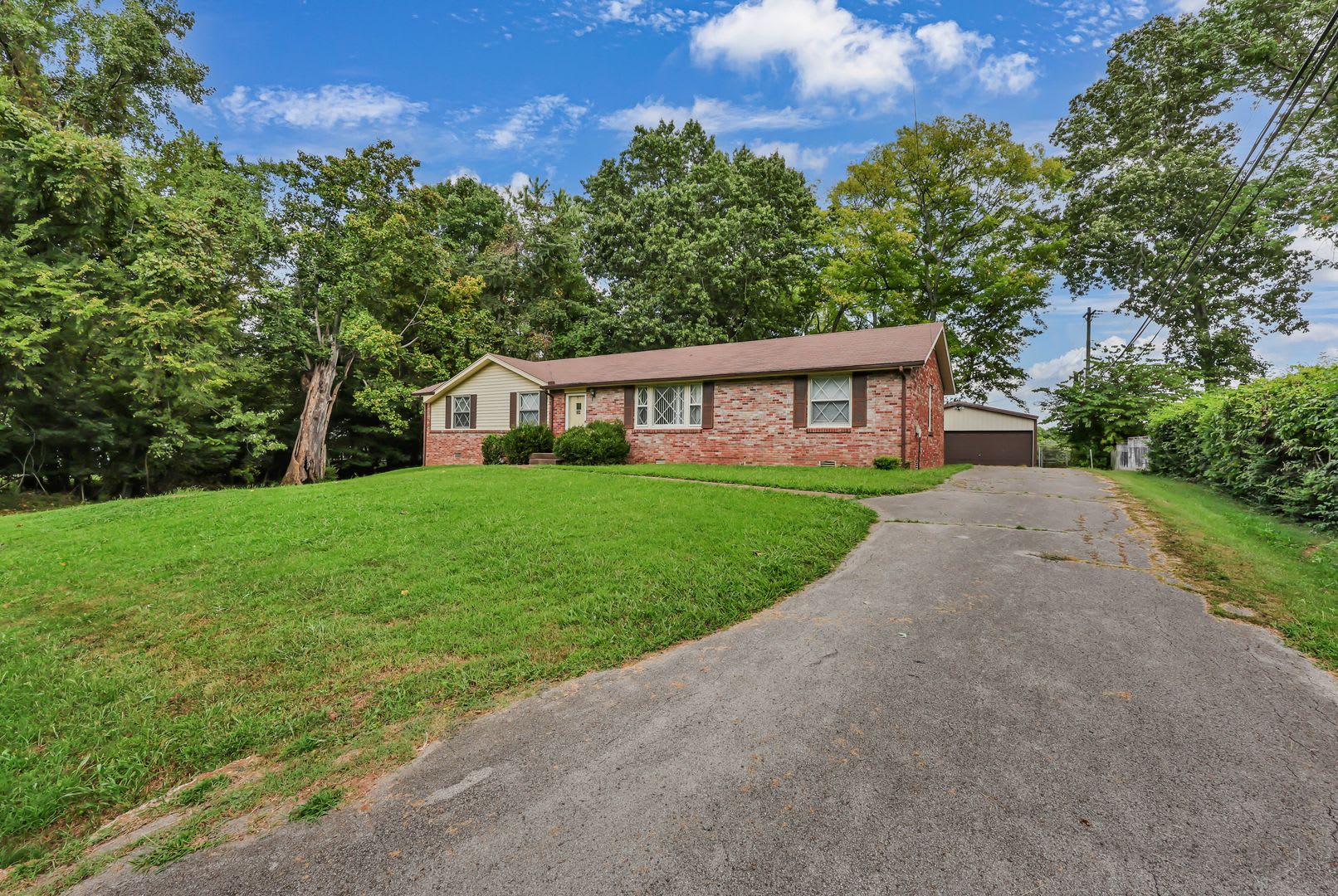 230 Downer – photo 2