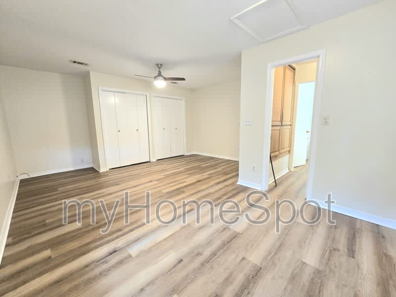 909 Springbrook Ave – photo 5