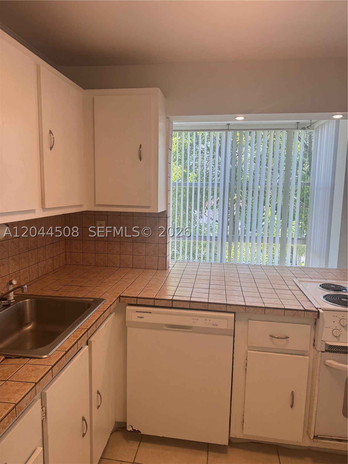 210 172nd St – photo 5