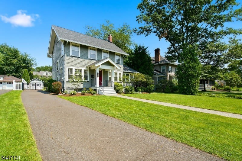 636 Prospect St – photo 2