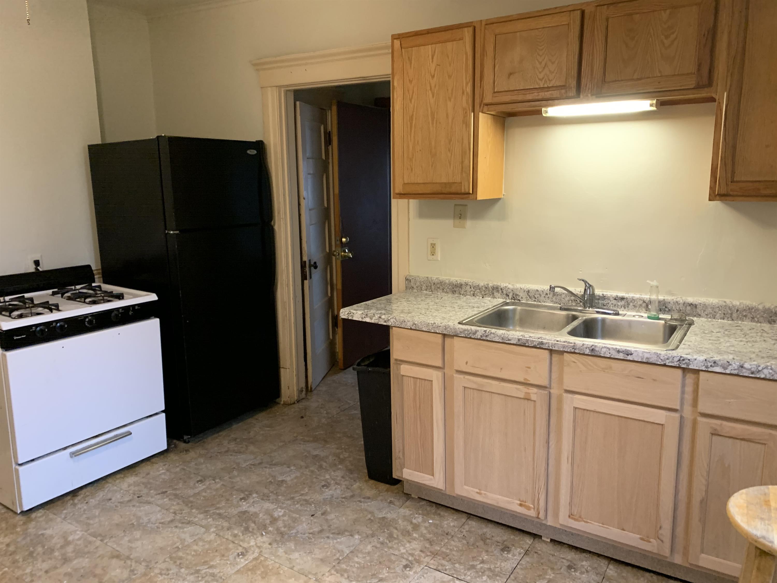 674 Jessamine Avenue East – photo 1