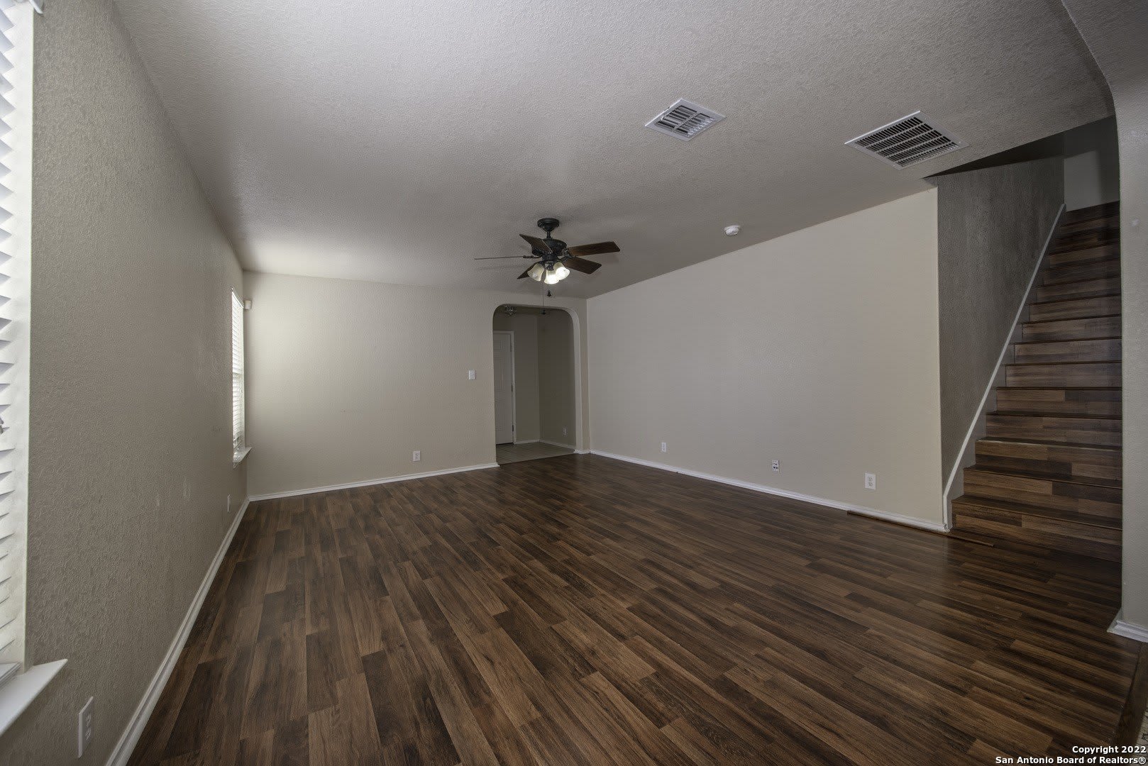 518 Reba – photo 4
