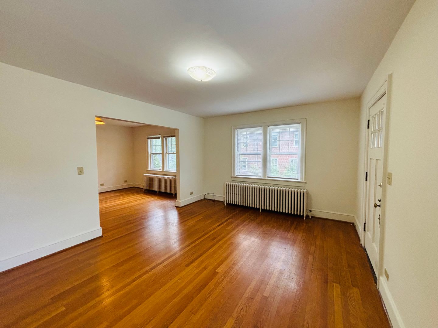 3 Bedroom 1.5 Duplex – photo 2