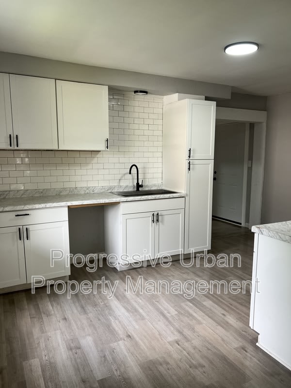 4143 East 111th Street – photo 3