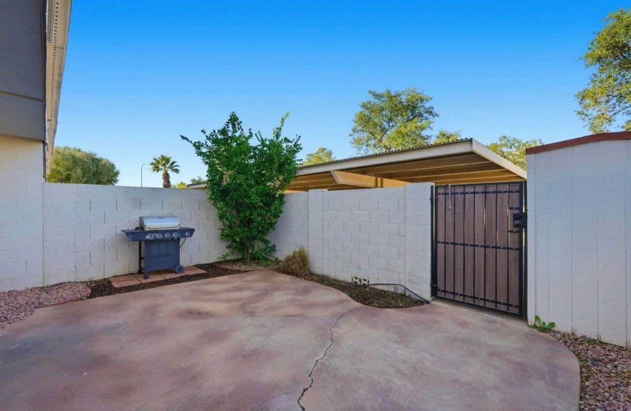 4026 N Granite Reef Rd – photo 5