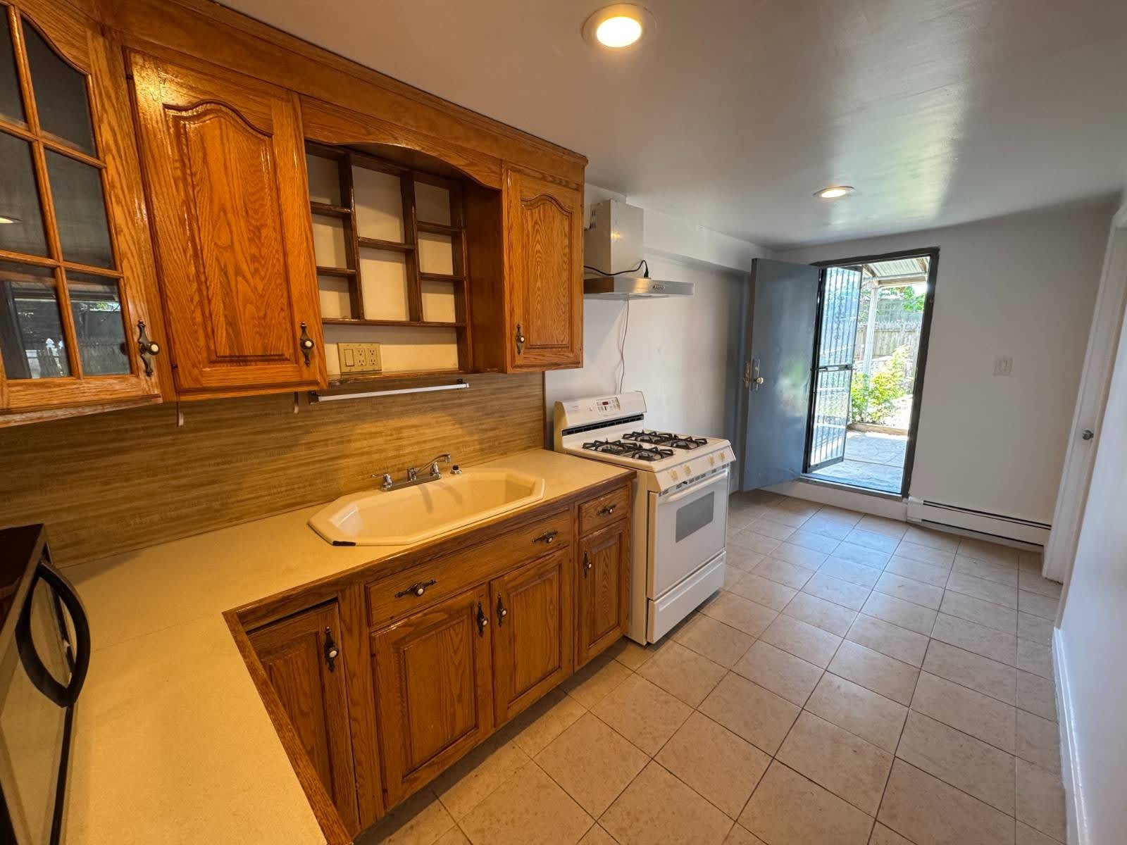 914 Pierce Ave – photo 5
