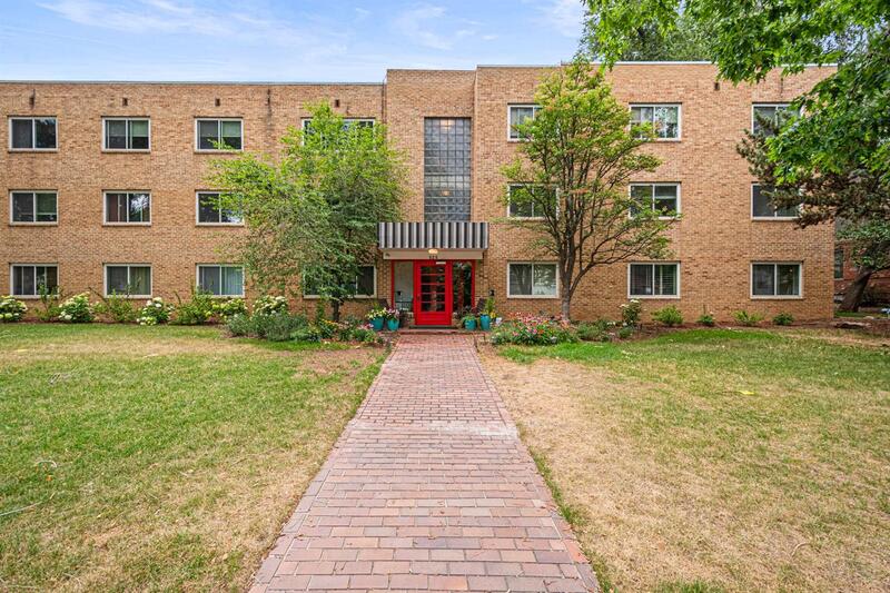 525 N Jackson St – photo 1