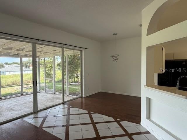 4633 HAZELGROVE Drive – photo 4