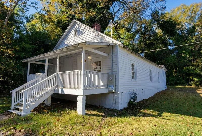 625 East Wall Street – photo 2