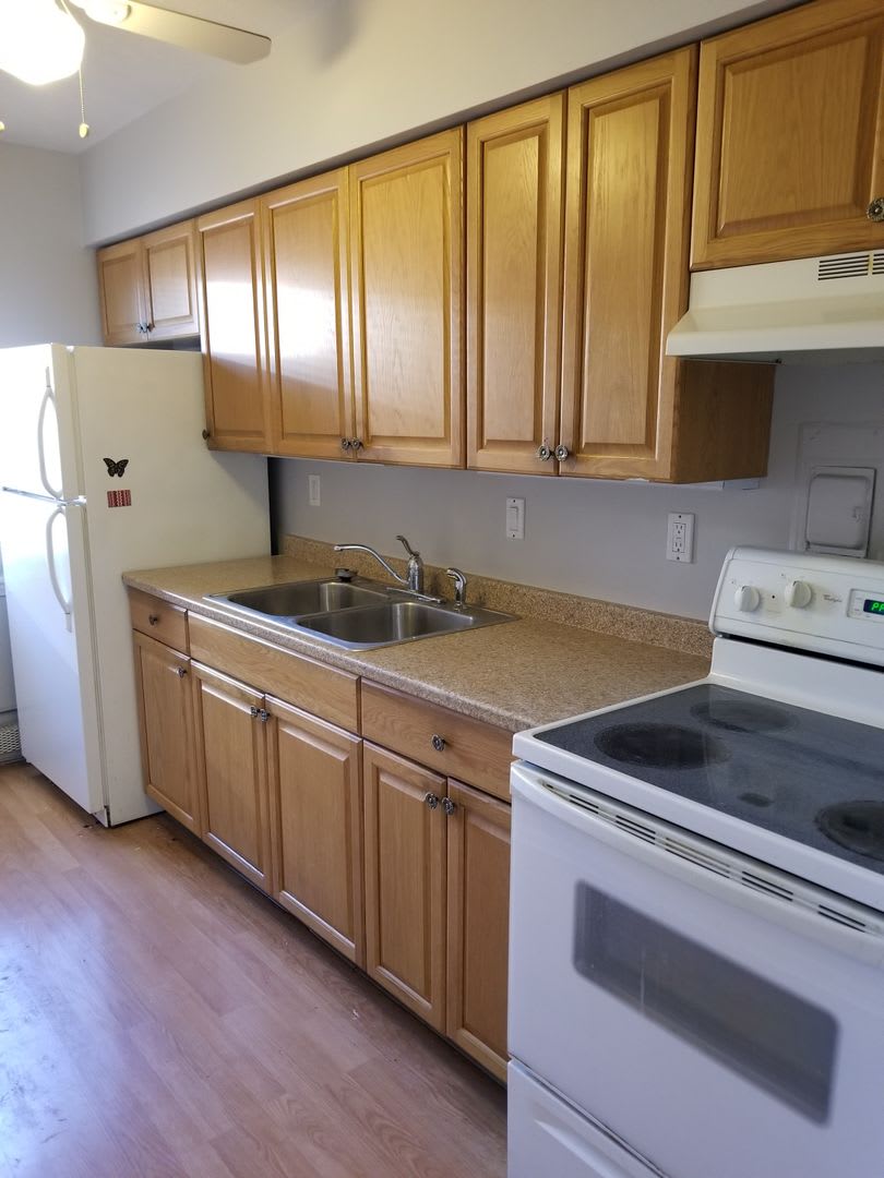 13789 Cedar Rd Unit 300 – photo 2