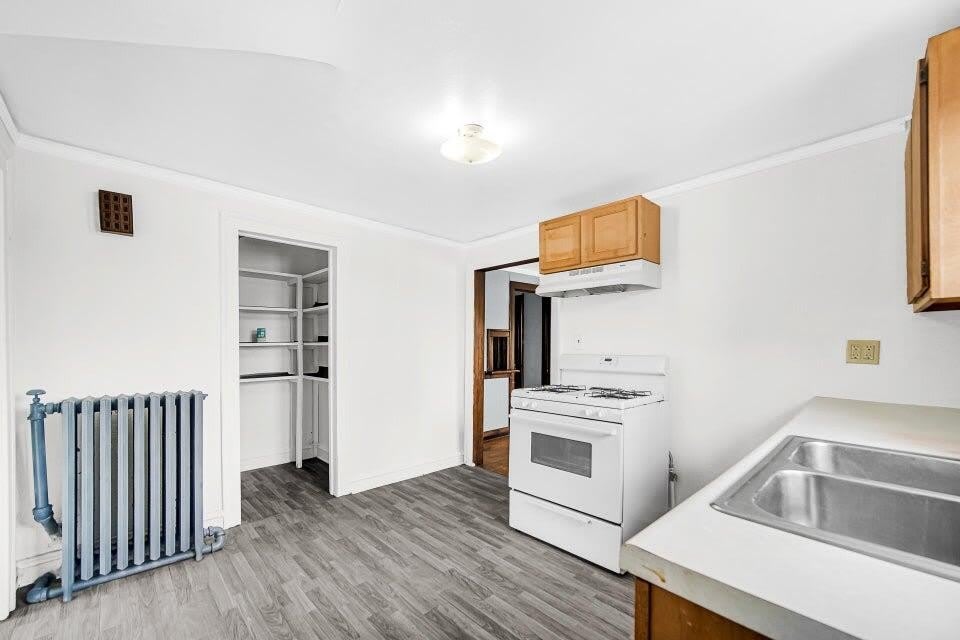 650 119th Street – photo 5