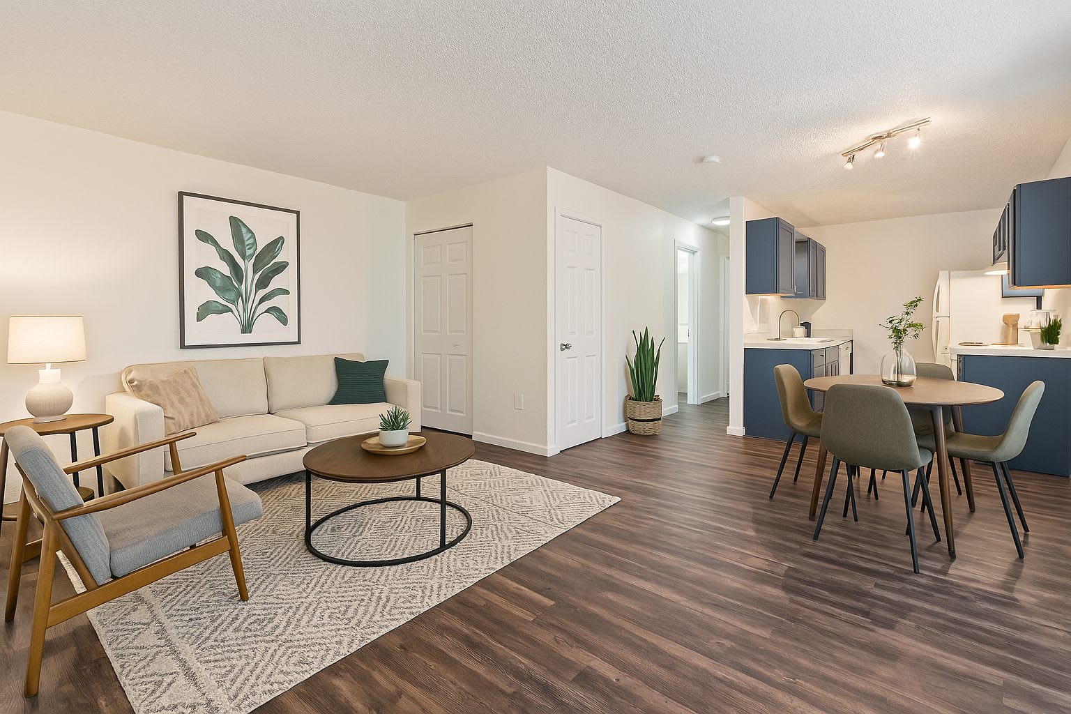 1377 Laredo St 205 – photo 2
