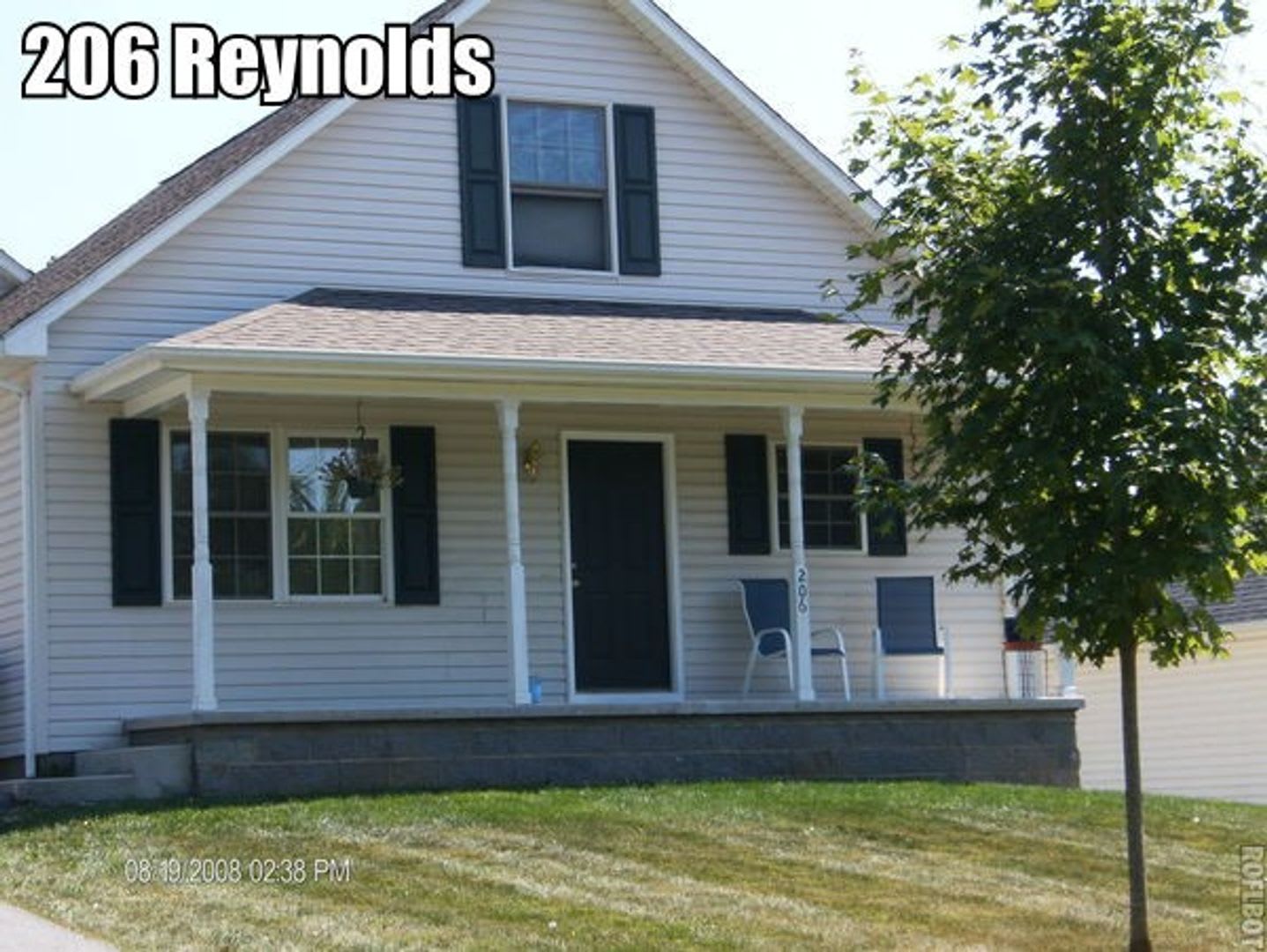 3 Bedroom 2 Bath Duplex – photo 1