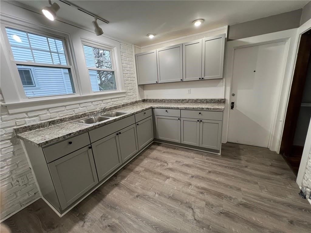 343 Genesee Park Boulevard – photo 3
