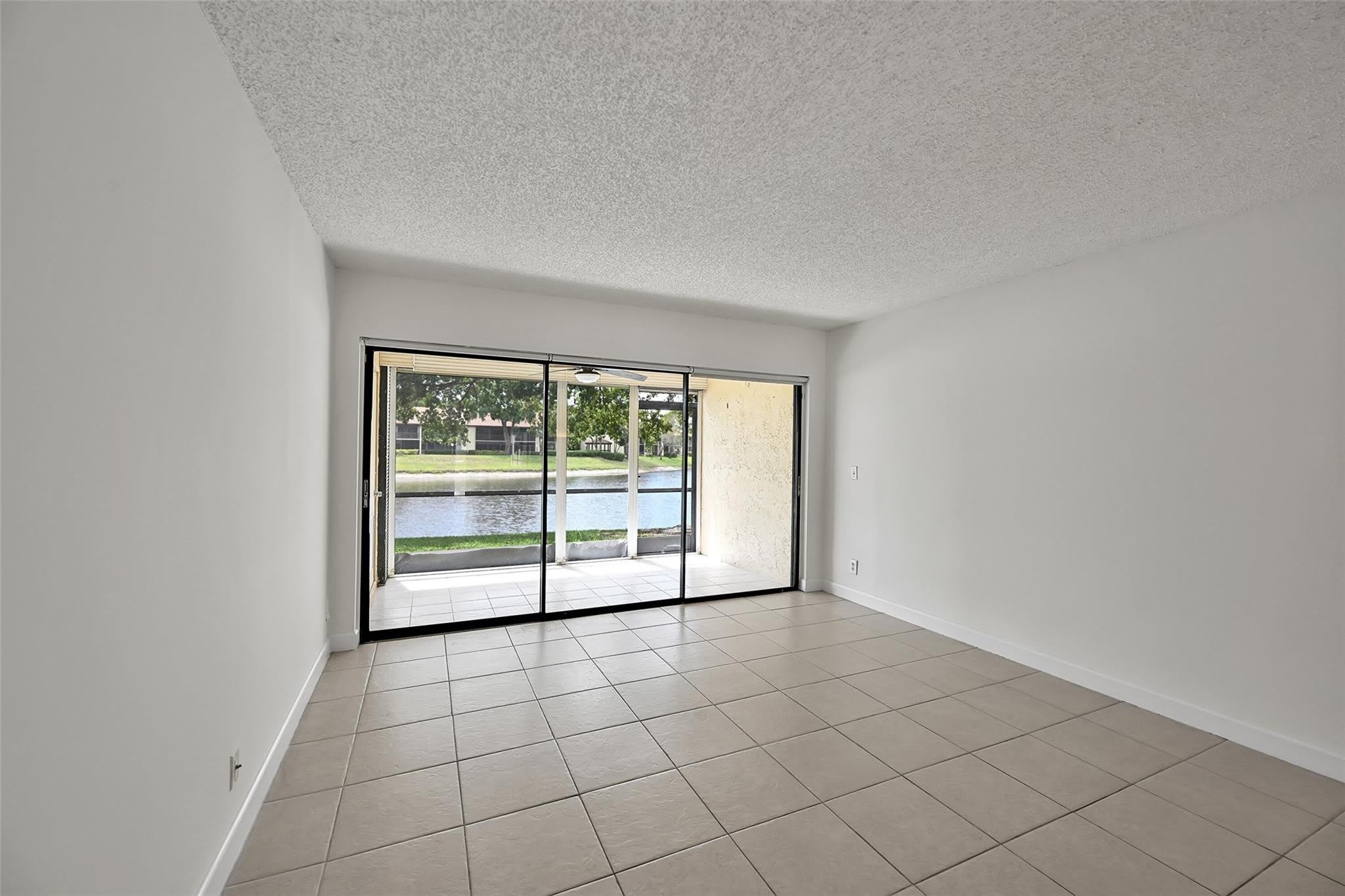 2297 SW 15th Street – photo 4