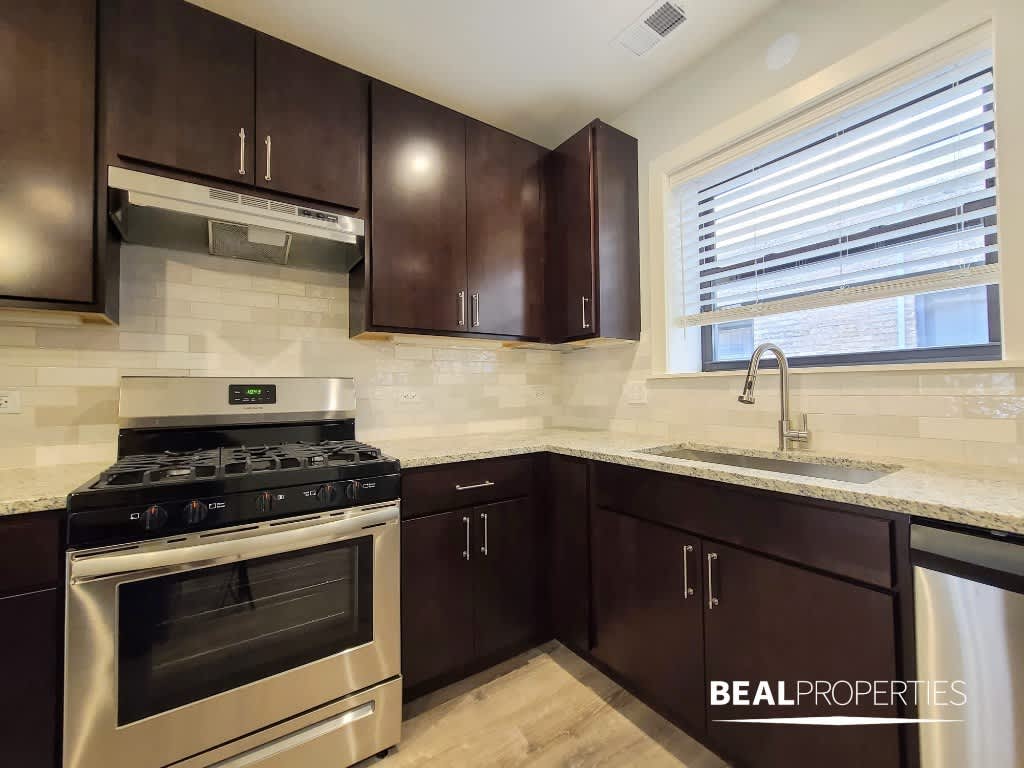 1147 Maple Ave – photo 5