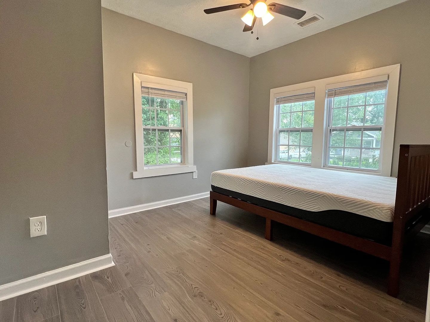 Room in 3 Bedroom Home in Atlanta – photo 4