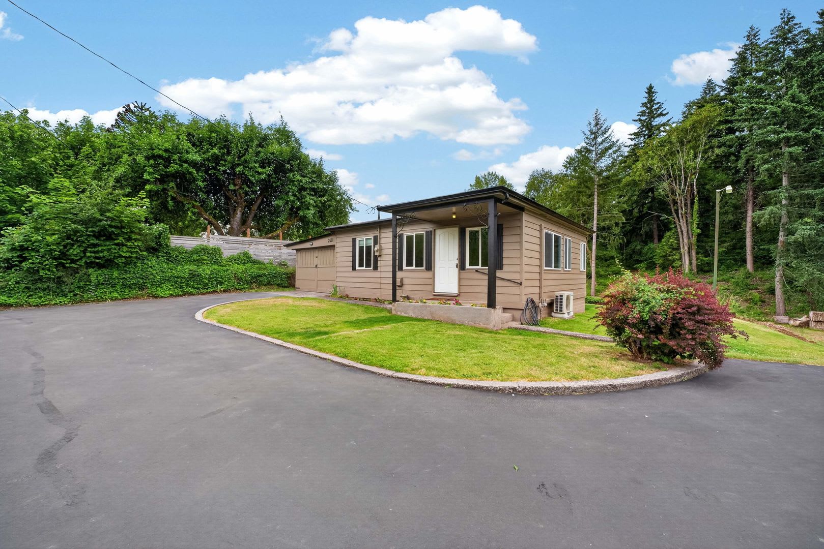 2 Bedroom Home Backing To Fallen Leaf Park Trail System In Camas Community – photo 3