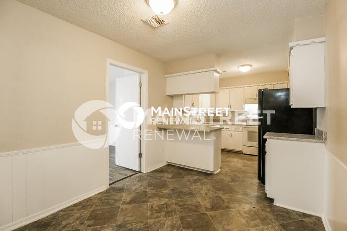721 Howard Court – photo 5