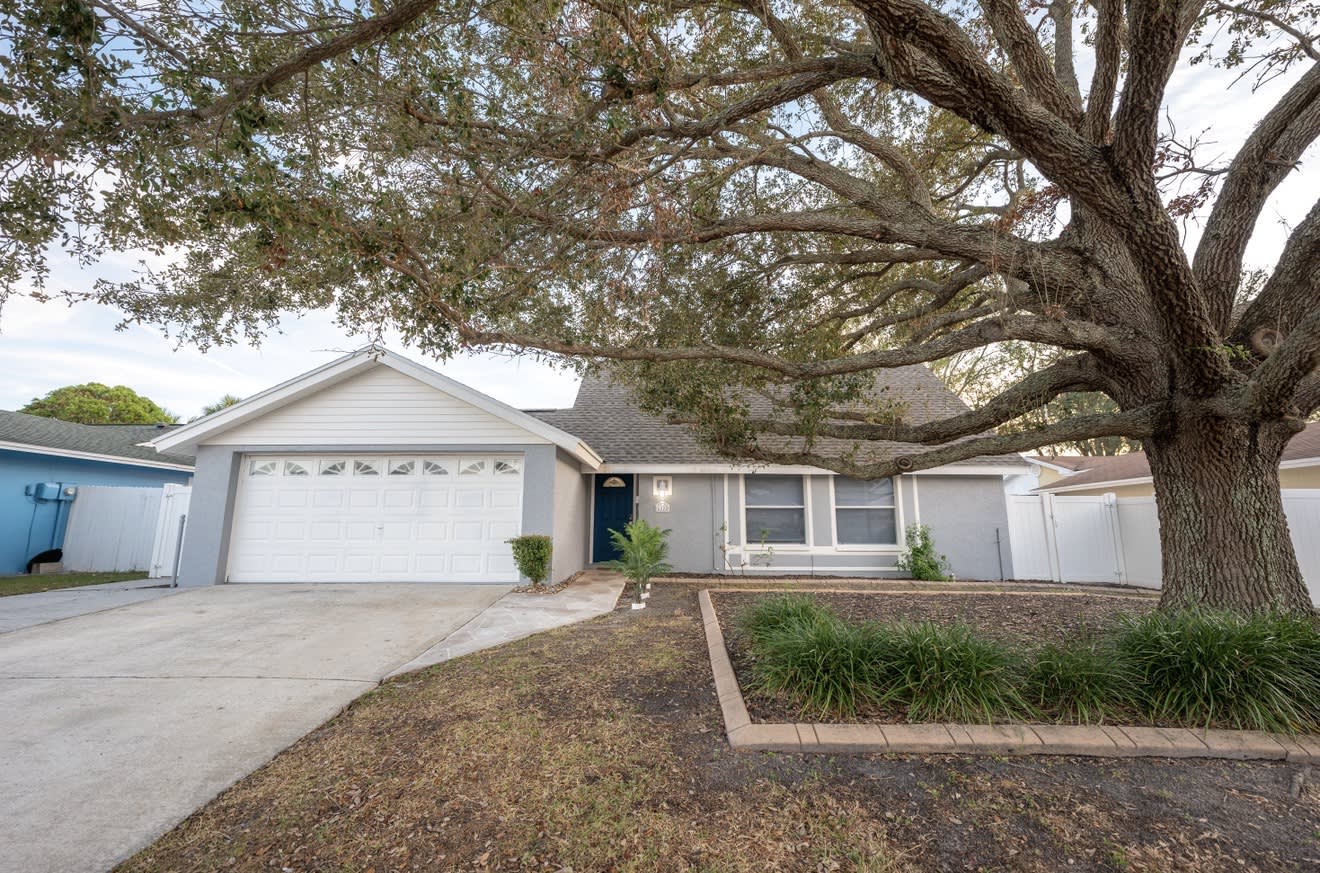6820 Fountain Avenue – photo 1