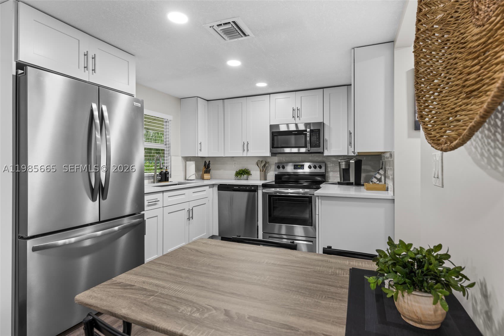 6674 4th – photo 3
