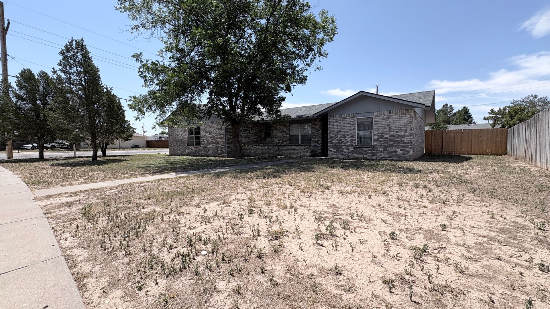 1300 Taylor Dr. – photo 2
