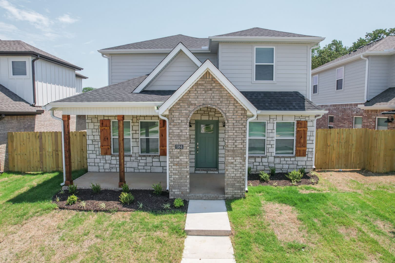 4 Bedroom 3 5 Bath Home – photo 1