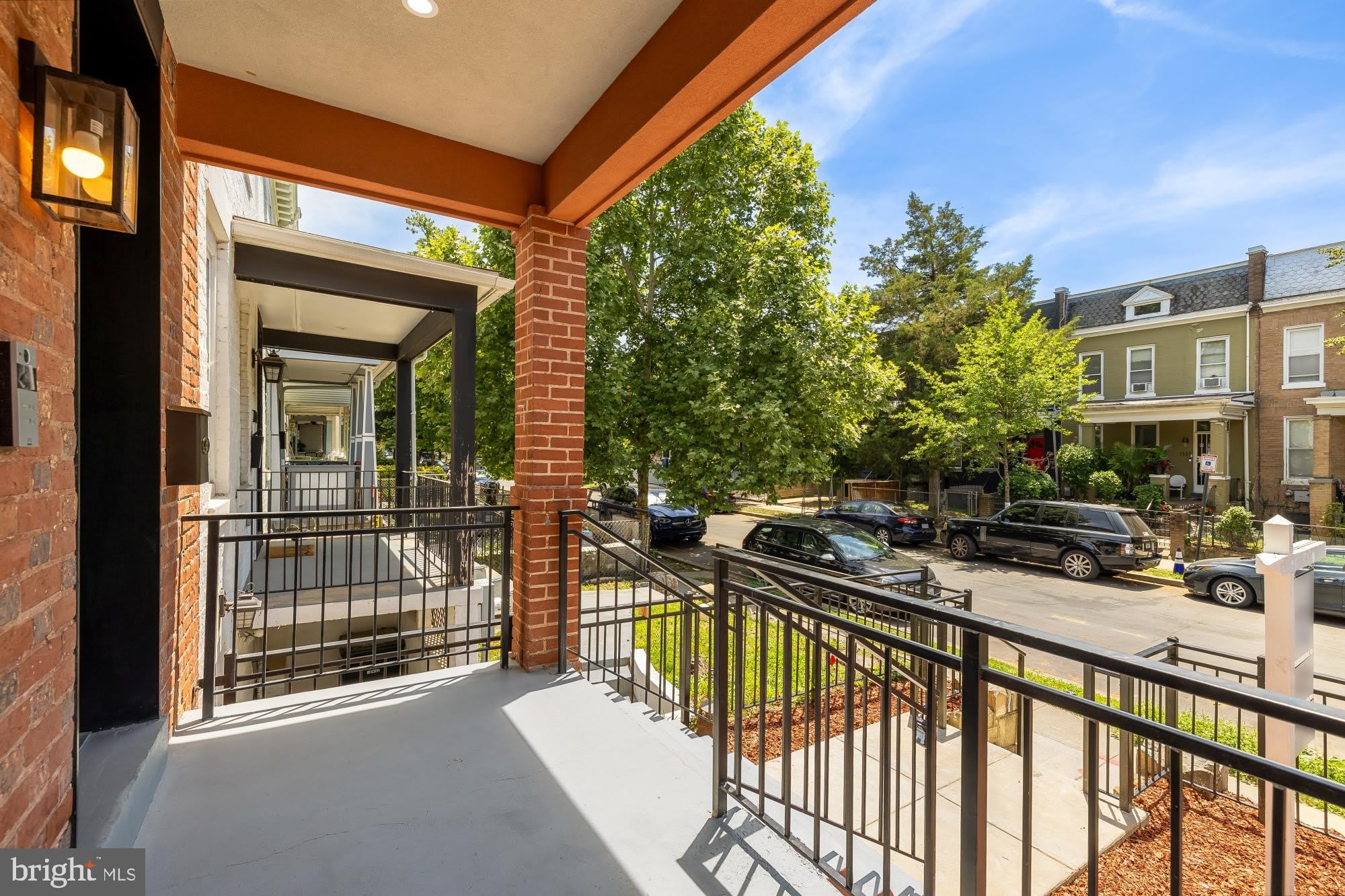 1128 MORSE Street NE – photo 2