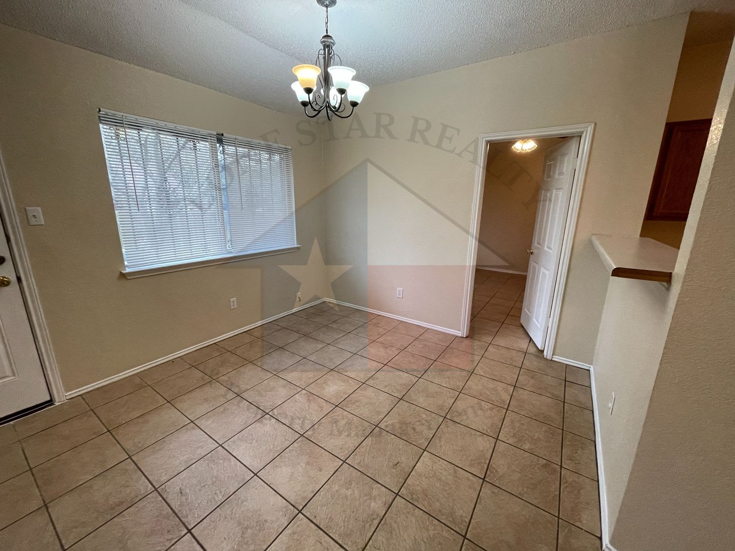 4-Bedroom House for Rent in Killeen – photo 4