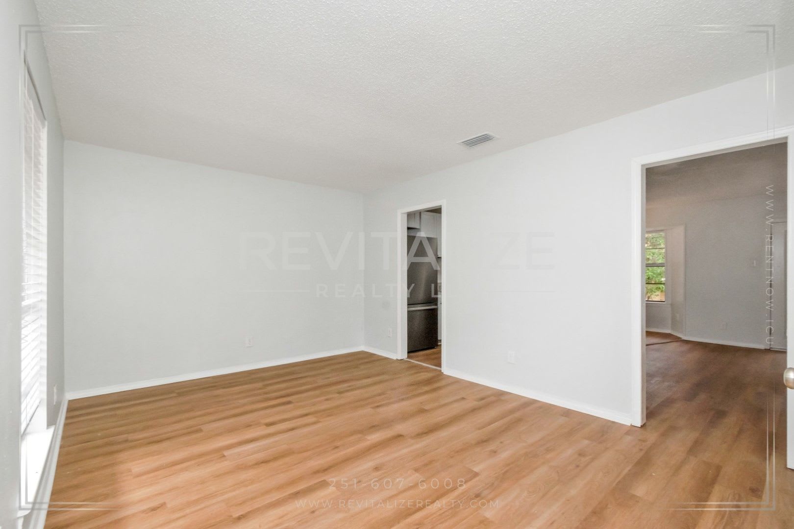 Beautifully Updated 4BR/2BA in West Mobile – Spacious, Stylish & Move-In Ready! – photo 4