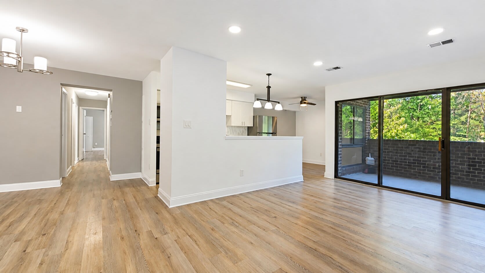 11252 Chestnut Grove Sq Apt 348 – photo 3