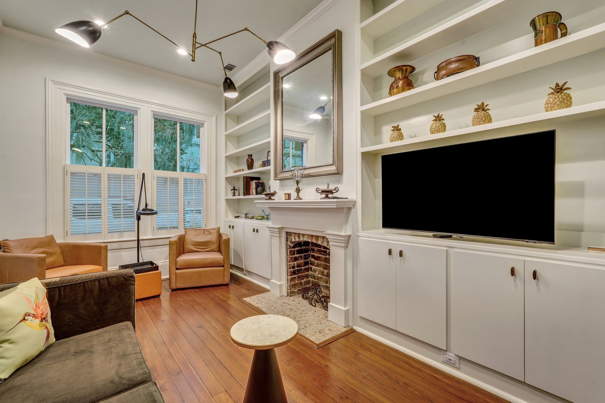 108 E Harris St – photo 1