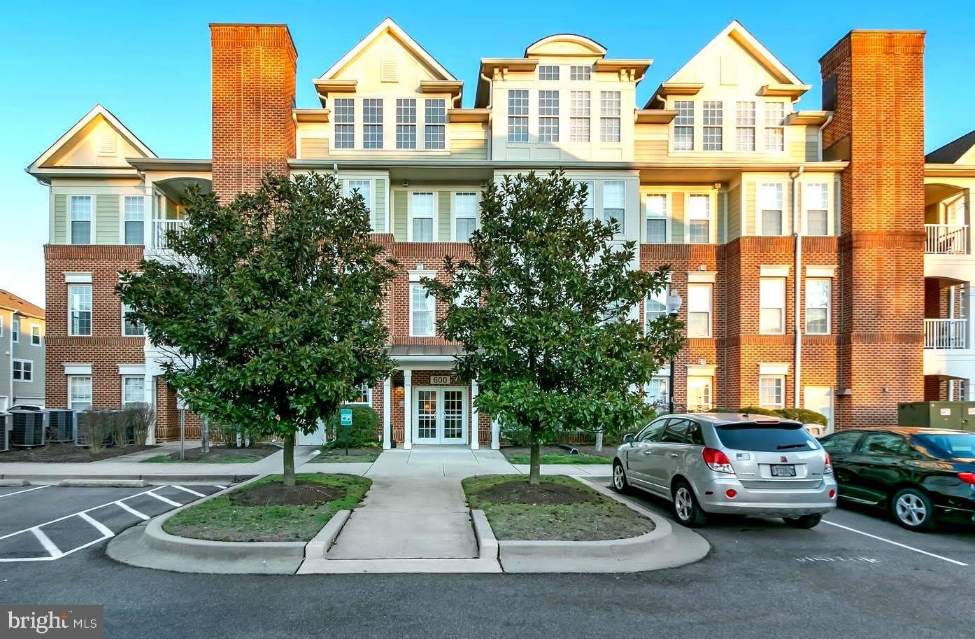 600 EDELEN STATION Place – photo 1