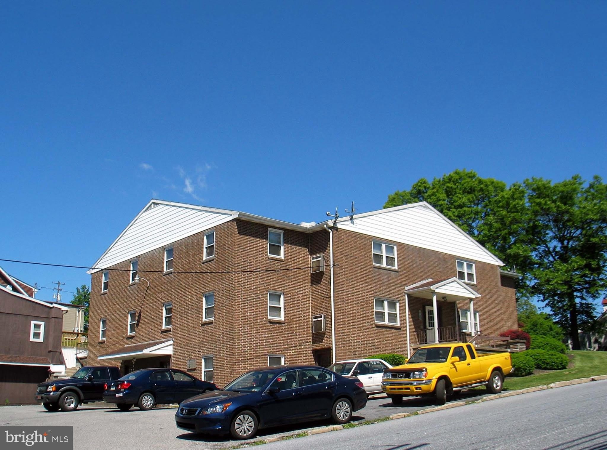 50 N 67TH Street – photo 2