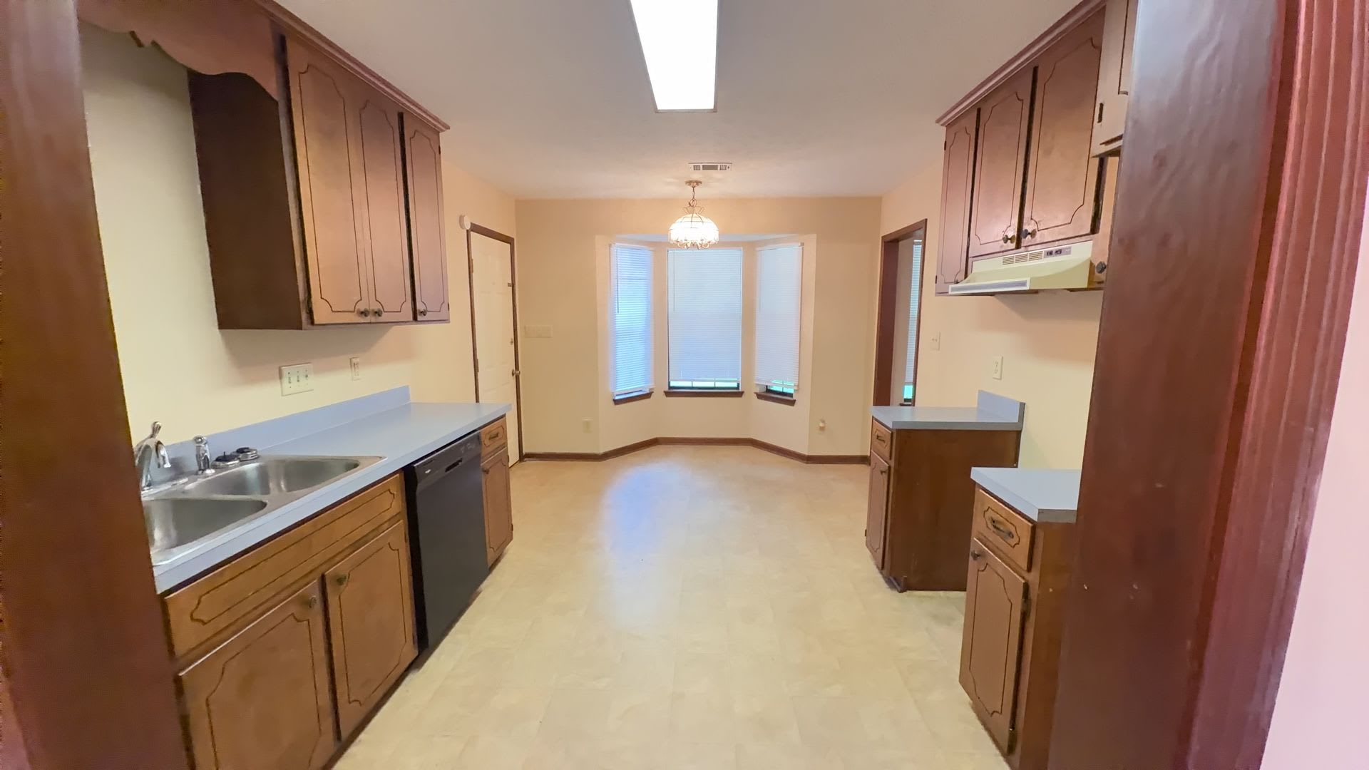103 Valley Creek Dr – photo 3